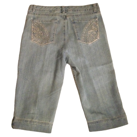 Gloria Vanderbilt Light Wash Skimmer Capri Size 10 - Picture 4 of 13